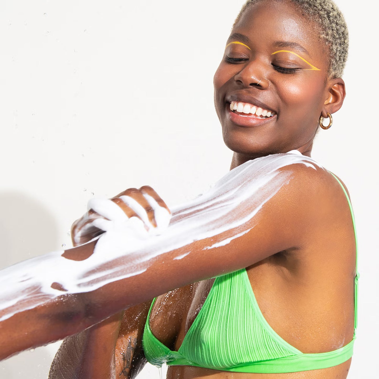 SUNDAE Very Vanilla Whipped Shower Foam 265ml